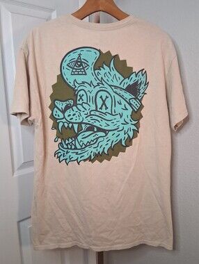 Vibes All Seeing Eye Wolf Graphic T Shirt Large